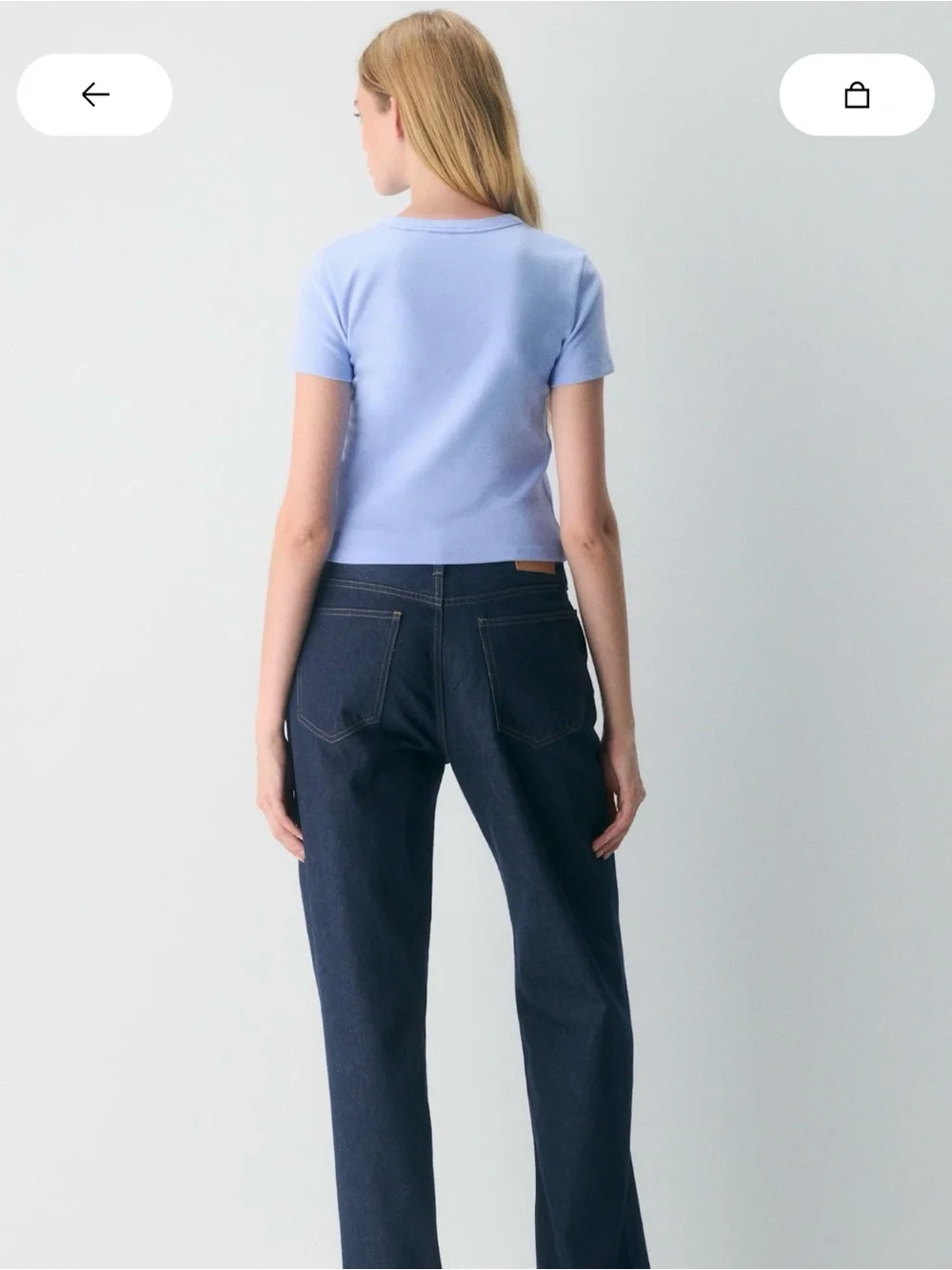 Aritzia Sunday Best T-Shirt - Picture 3 of 8